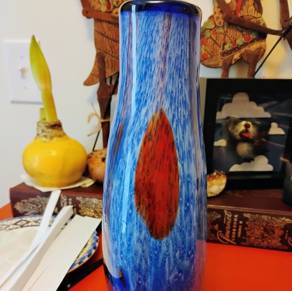 Colorful Art Glass Vase - Picture 2 of 10